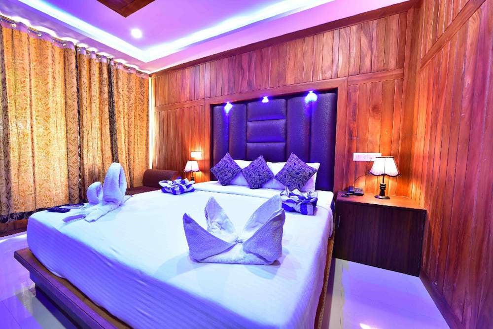 Deluxe Studio, 1 Queen Bed, Sea View
