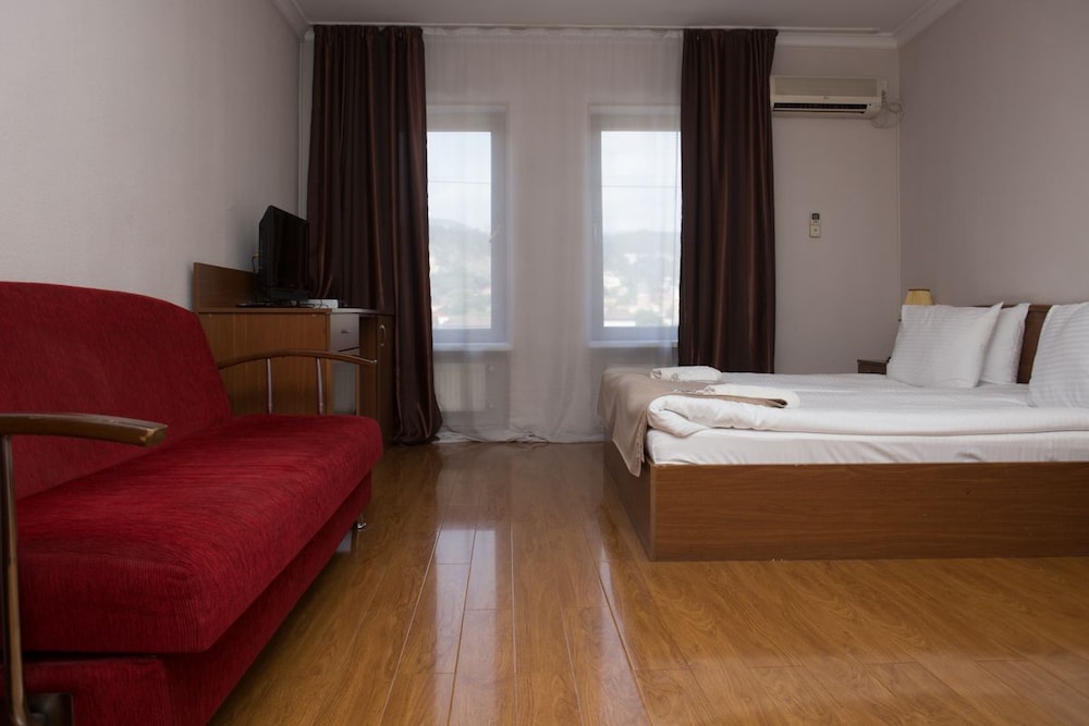 Family Apartment photo 1