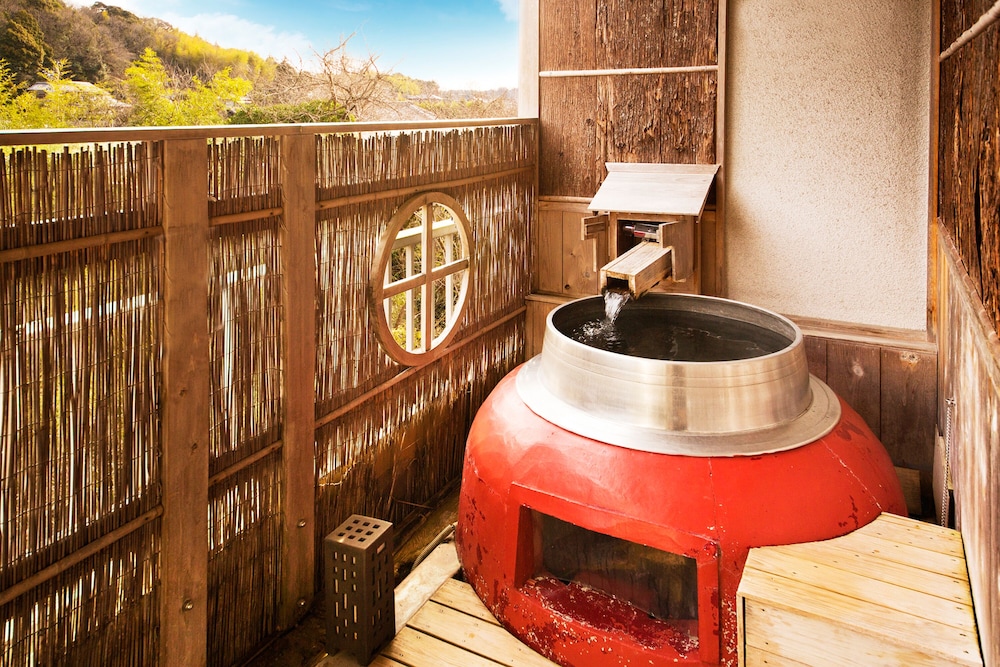 Japanese Style Room for 6 People with Private Open-air Bath, Non Smoking photo 3