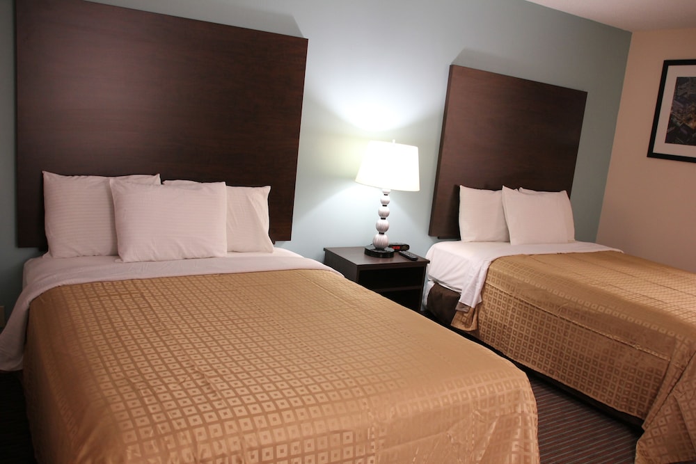 Standard Room, 2 Queen Beds - Photo 3