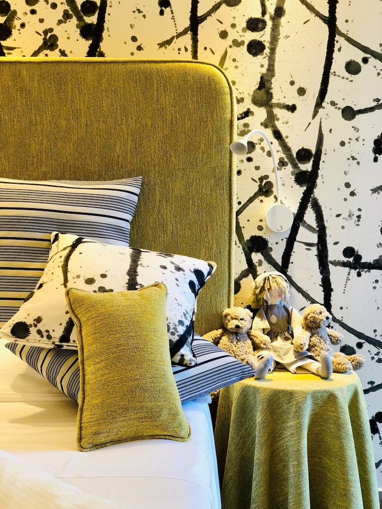 Design Double or Twin Room