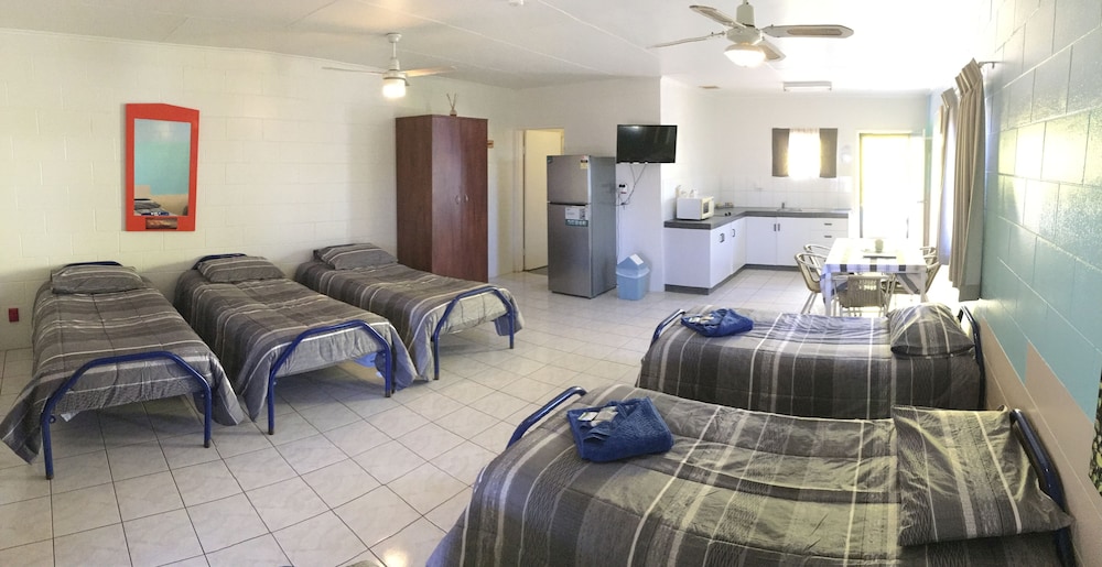 Unit 6 Single Beds Self Contained