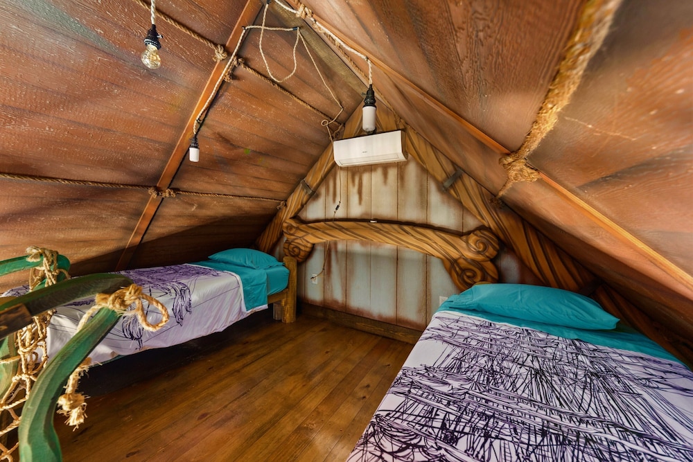 Grand Cabin photo 3