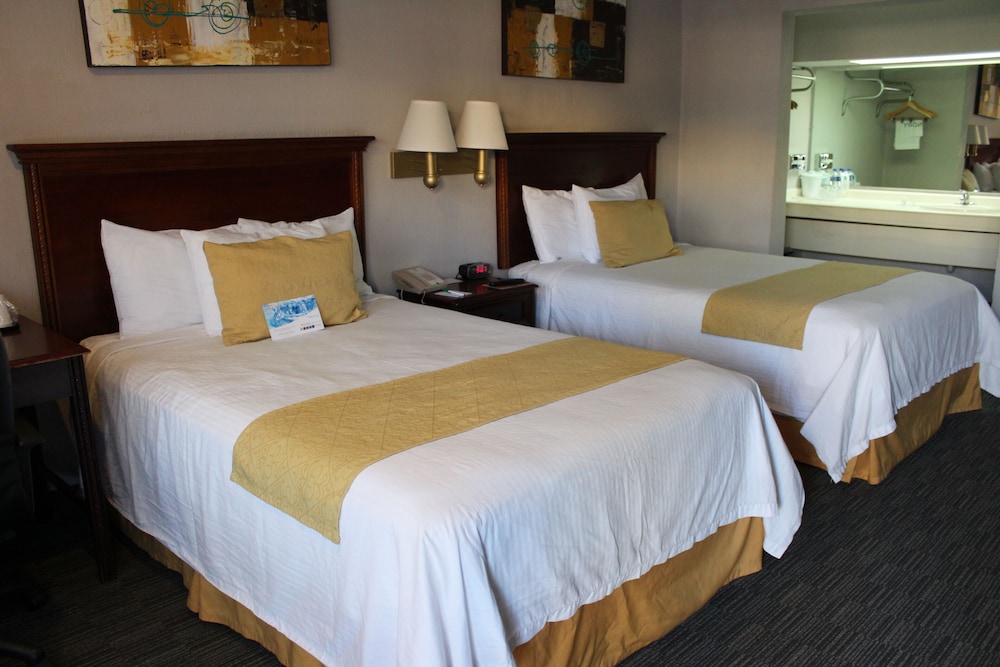 Standard Double Room, 2 Double Beds, Non Smoking - Photo 13