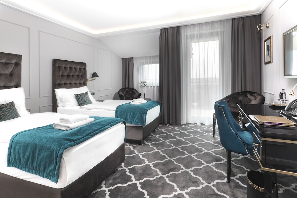 Superior Twin Room - Photo 1