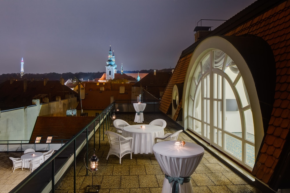 Savoy Suite with Terrace - Photo 10