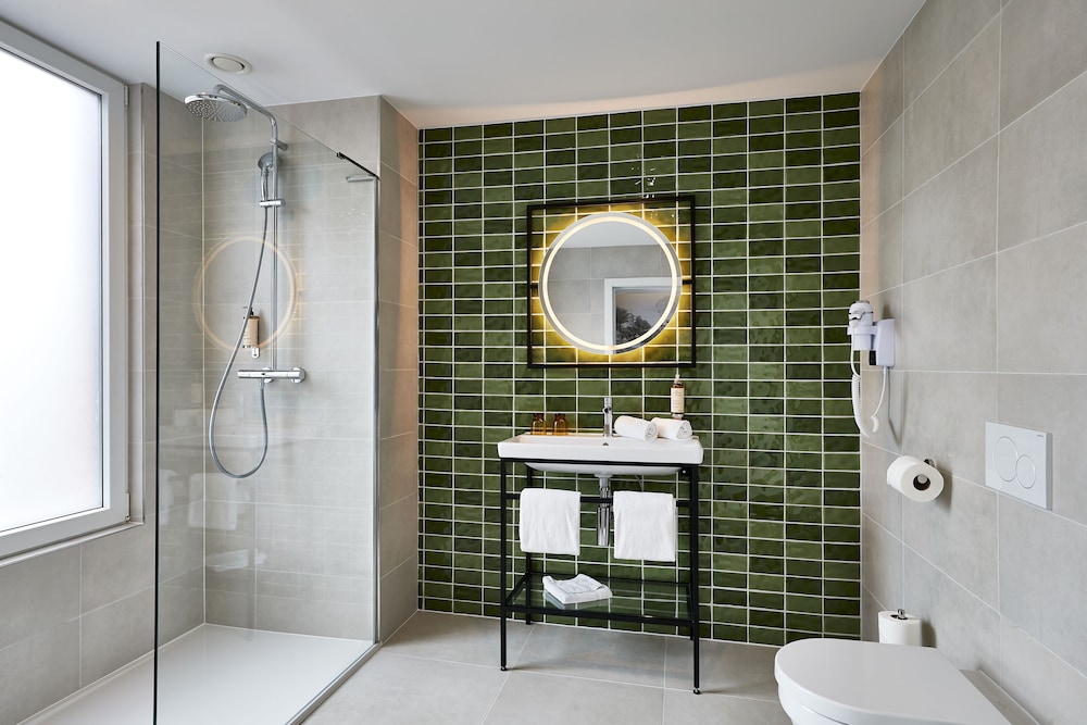 Superior Quadruple Room (Botanist) photo 2