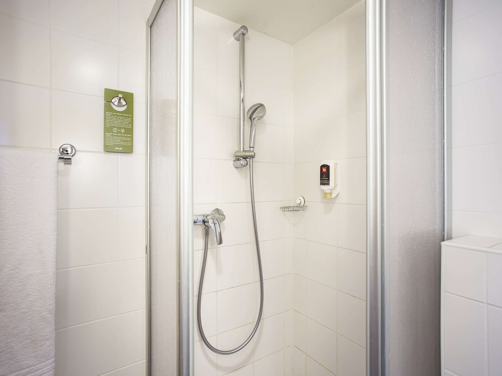 Standard Room, 1 Double Bed, Accessible photo 2