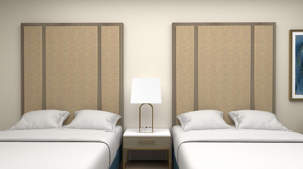 Room, 2 Queen Beds - Photo 1