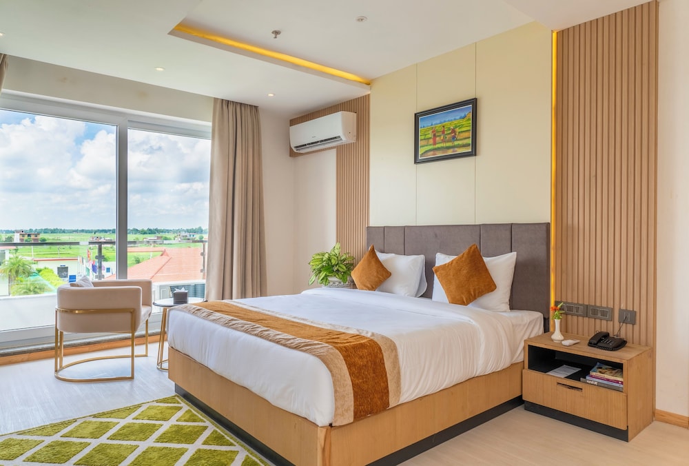 Suite Room - Photo 2