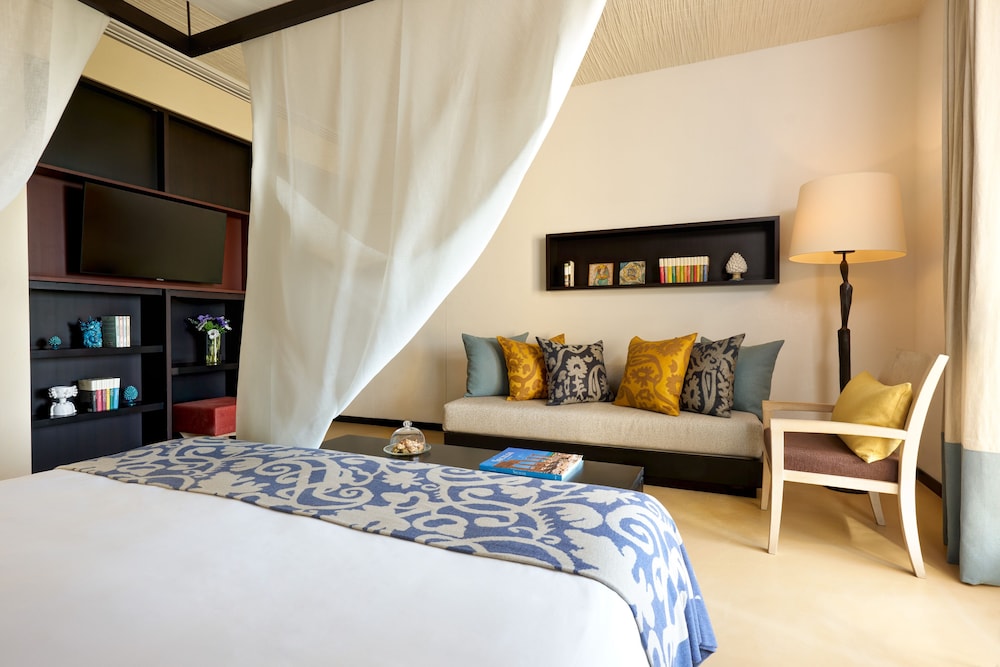 Deluxe Room, Sea Facing (Superior) - Photo 2