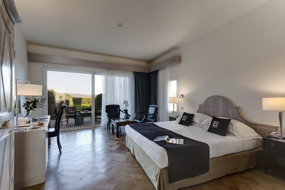Deluxe Double or Twin Room, Balcony, Sea View - Photo 1