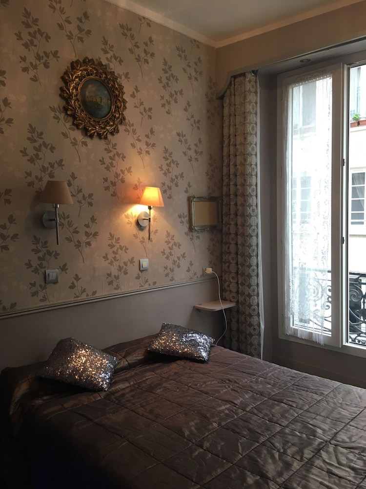 Double or Twin Room photo 1