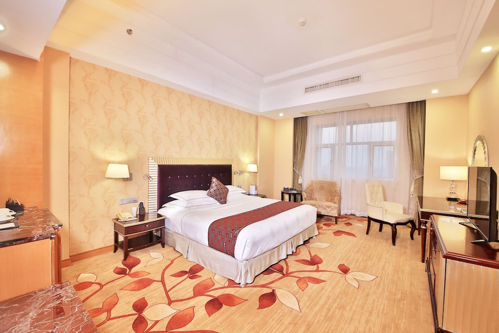 Executive Double Room, City View photo 3