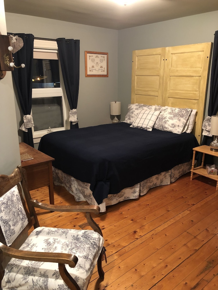 Premium Room (Landry)