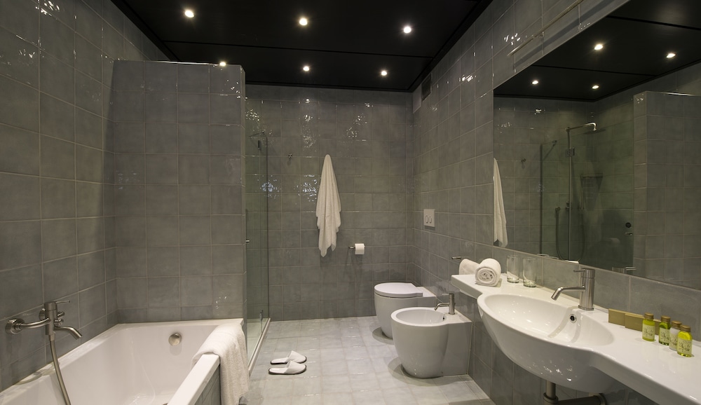 Classic Suite, 2 Bedrooms - Photo 6