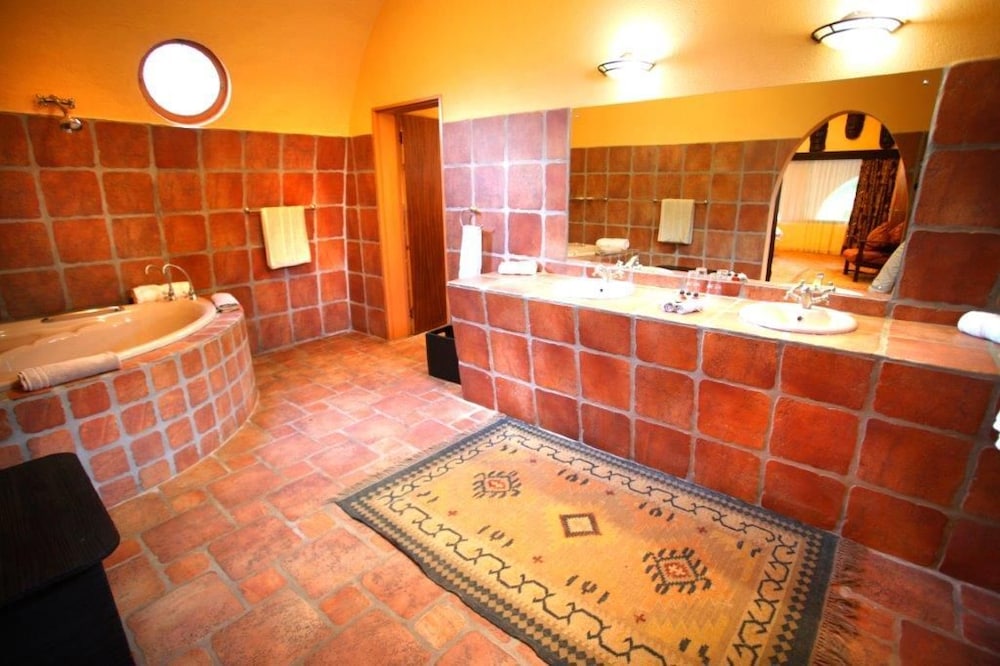 Twin Suite photo 2