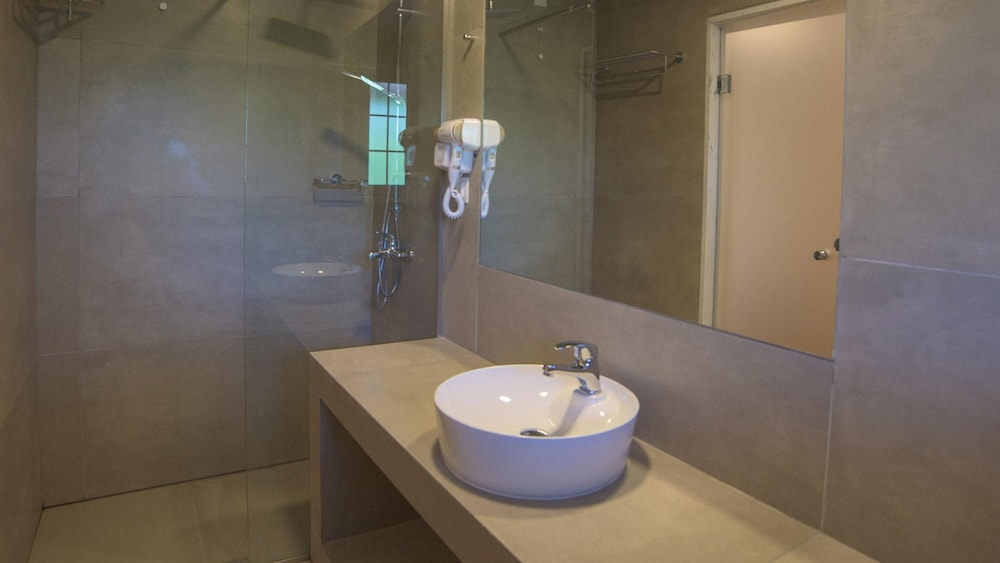 Deluxe Double Room, Garden View - Photo 10