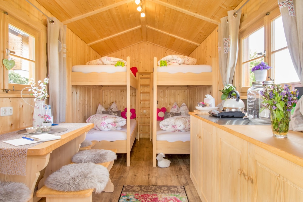 Mobile Home (Schäferwagen-Häusle (4 bunk beds)) photo 1
