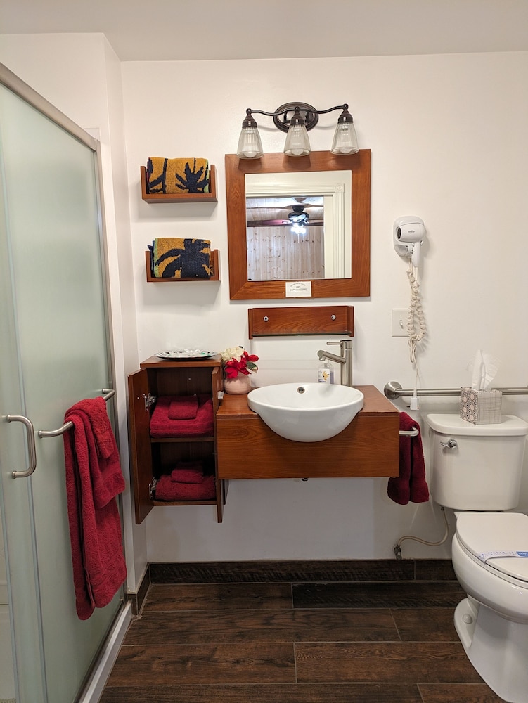 Basic Suite photo 3