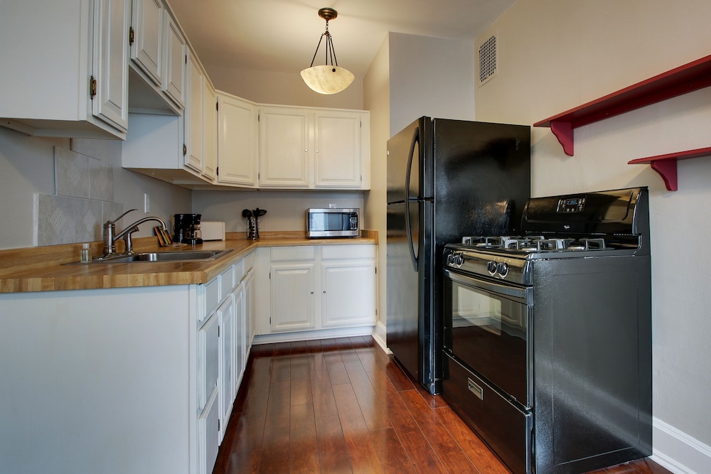 Deluxe Suite, 1 Bedroom, City View