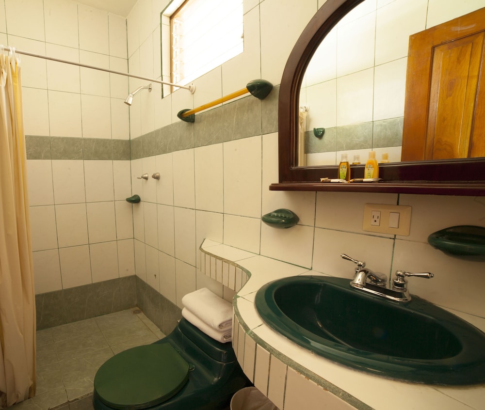 Standard Double Room - Photo 2