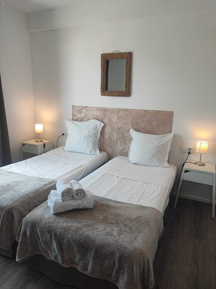 Twin Room - Photo 1