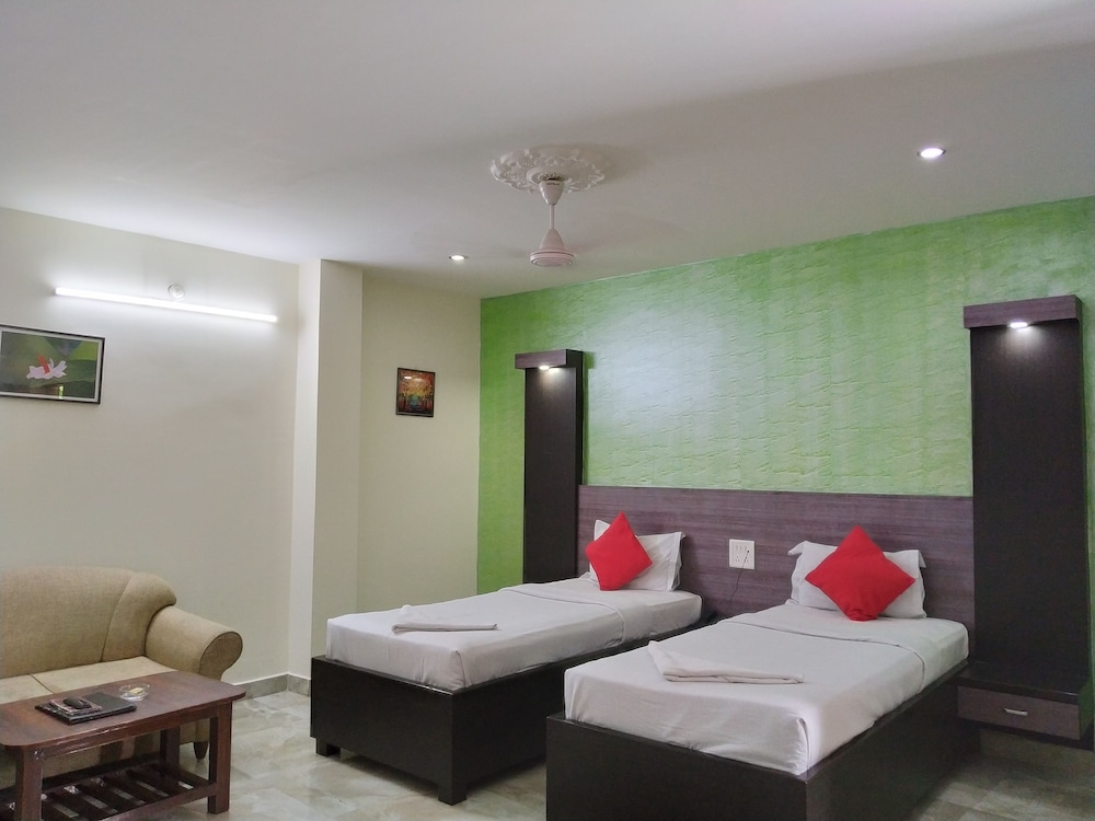 Executive Room - Photo 5