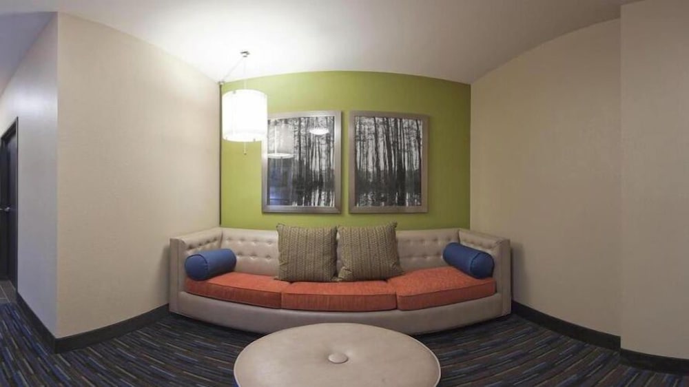 Suite, 2 Queen Beds - Photo 3