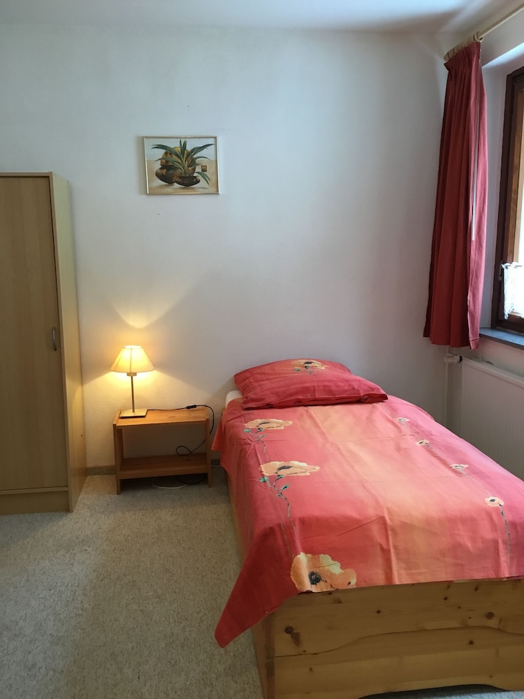 Single Room photo 1