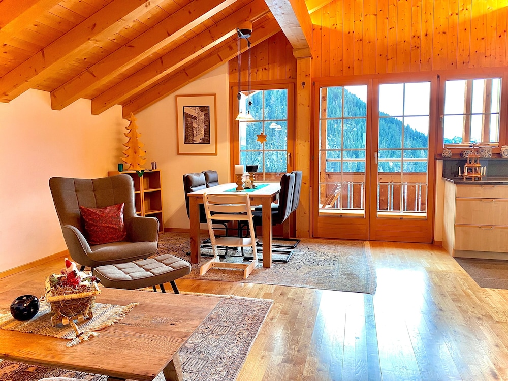 3 room apartment with balcony photo 2