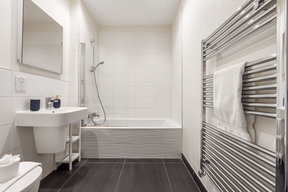Luxury 1 Bedroom Serviced Apartment in the Heart of Stevenage, 사진 28