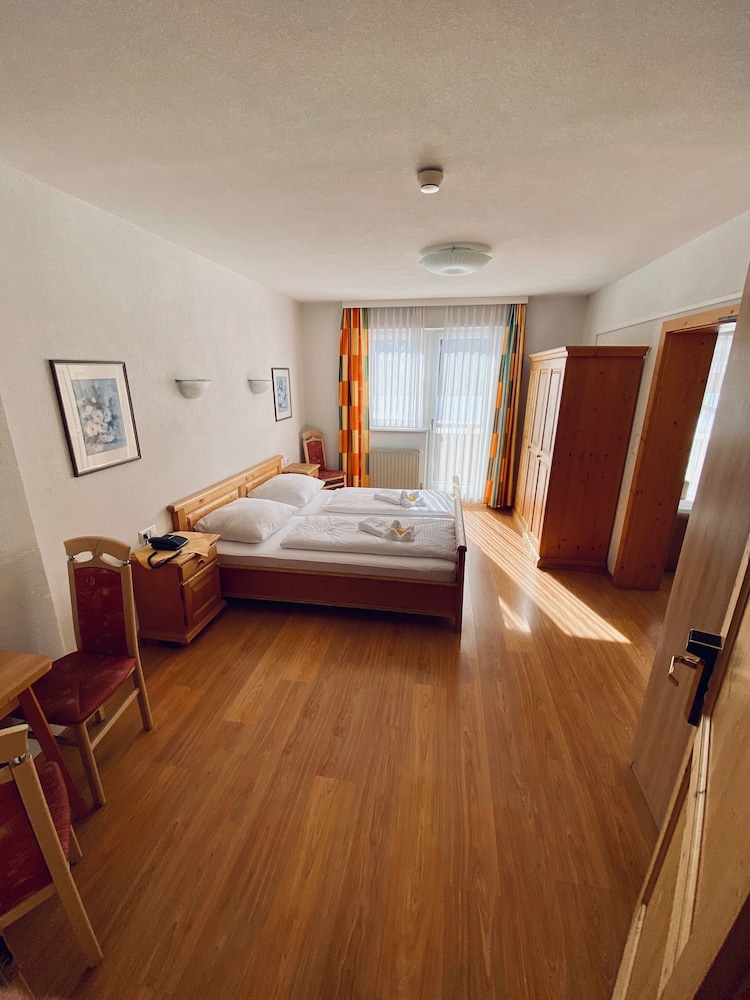 Comfort Quadruple Room