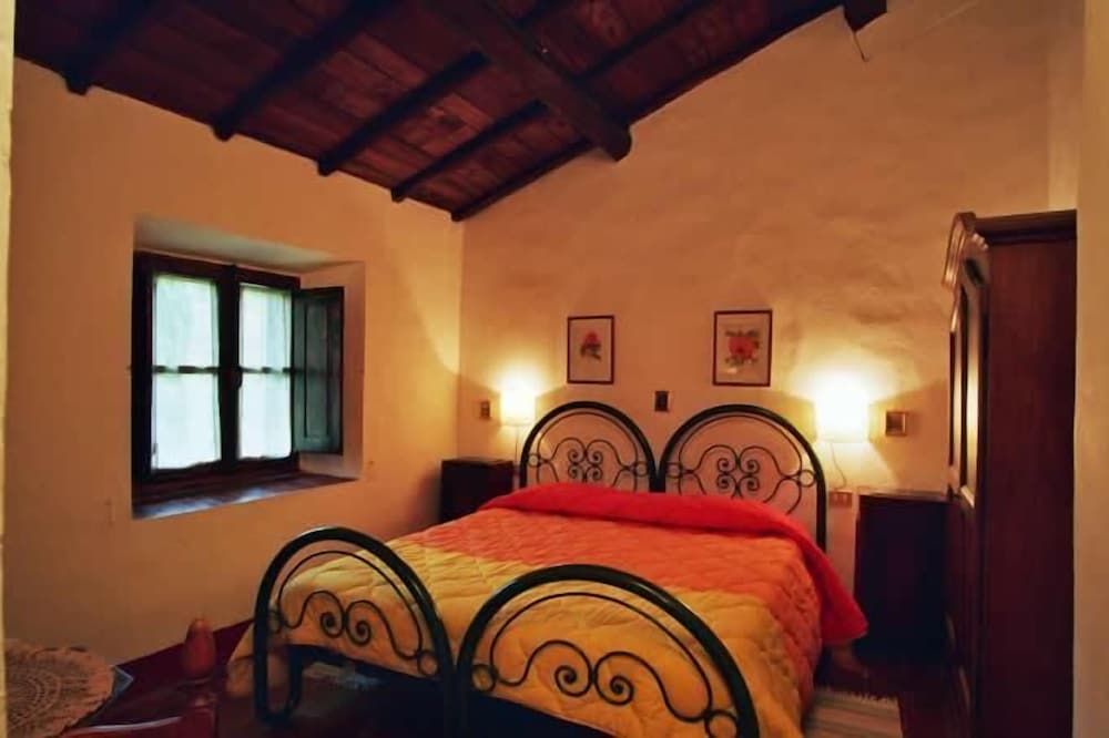 Apartment Montrago photo 1