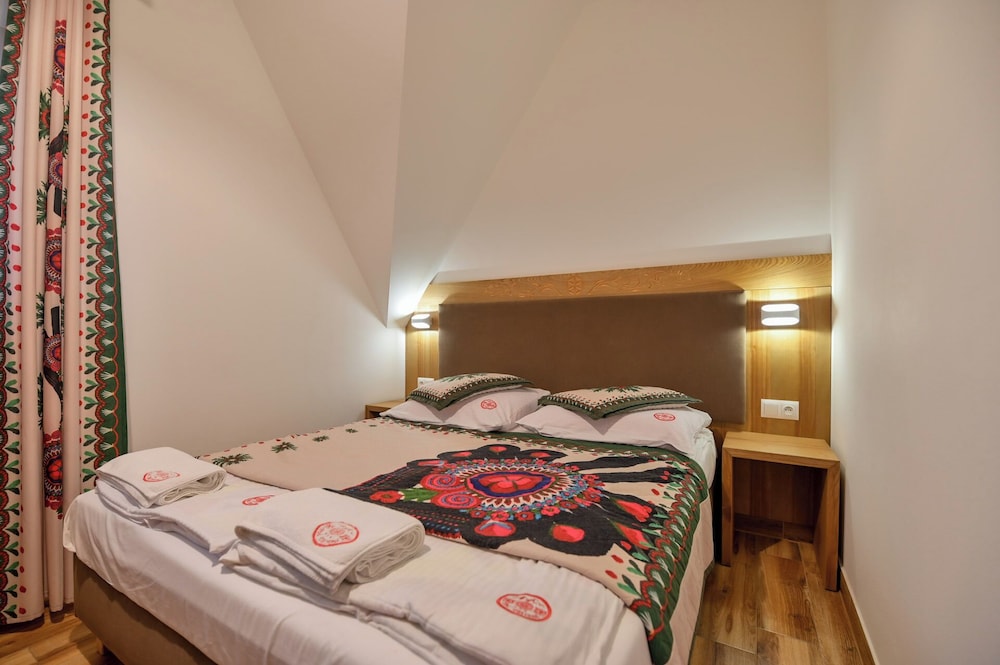 Deluxe Double Room, 1 Queen Bed photo 2