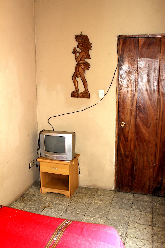 Basic Double Room, 1 Double Bed, Non Smoking photo 3