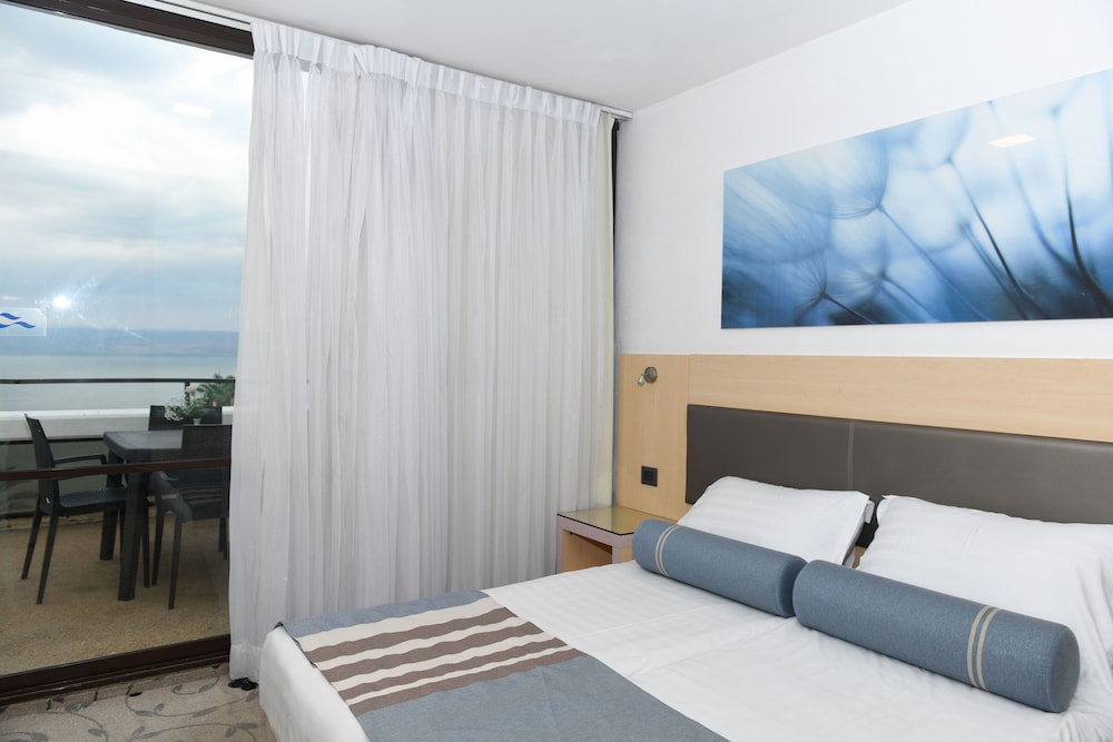 Two Bedroom Junior Suite (4 Adults + 1 Child) photo 1
