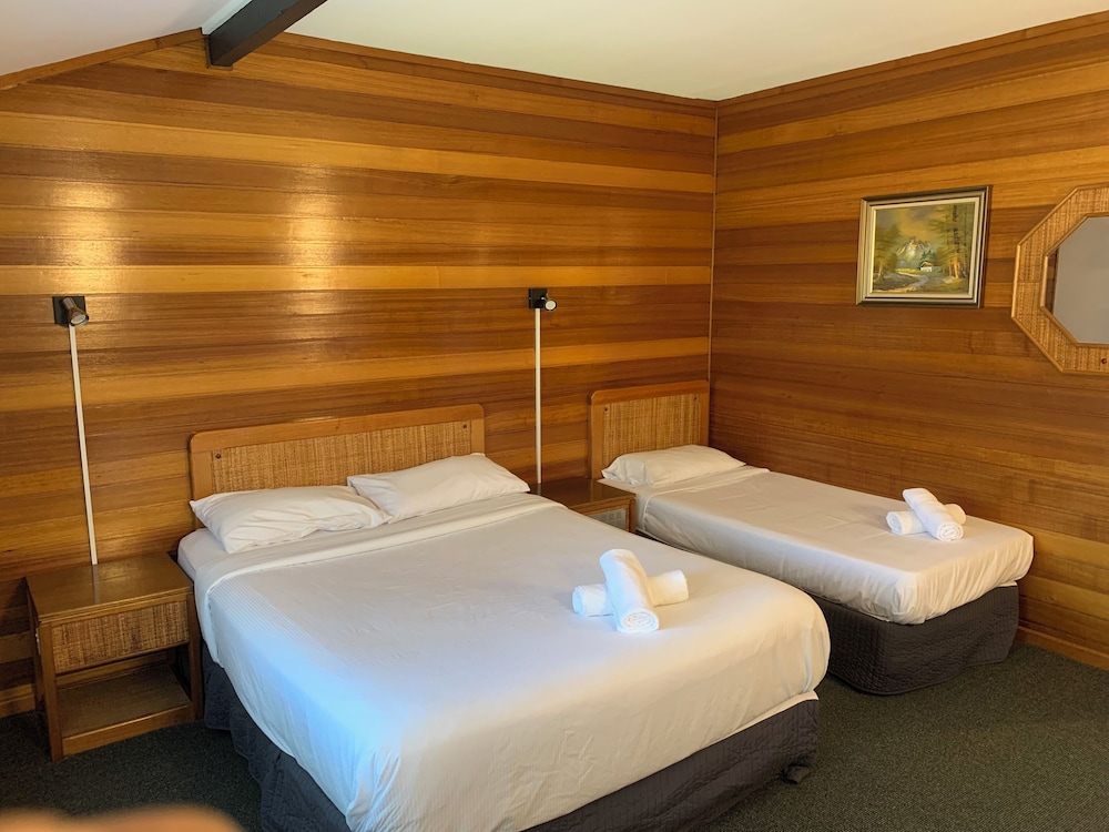 Twin Room - Photo 1