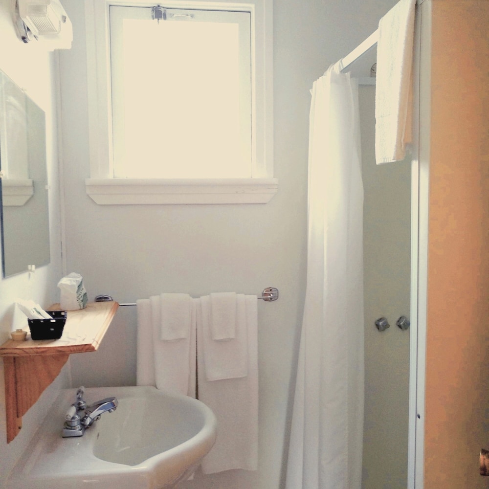 Business Quadruple Room photo 3