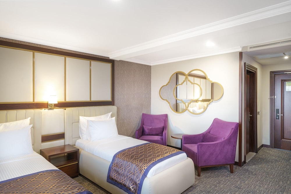 Standard Room, 2 Twin Beds, Sea View - Photo 7