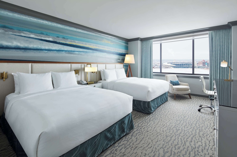Deluxe Room, 2 Queen Beds, City View - Photo 4