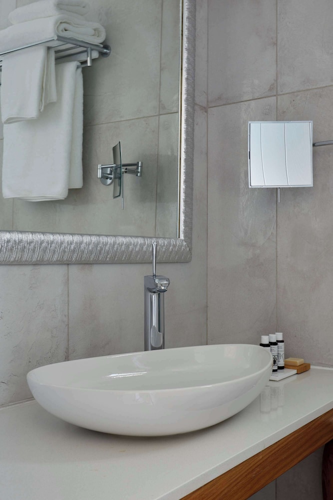 Queen Duplex Suite Sea View with Private Heated Pool and Hydromassage - Photo 16