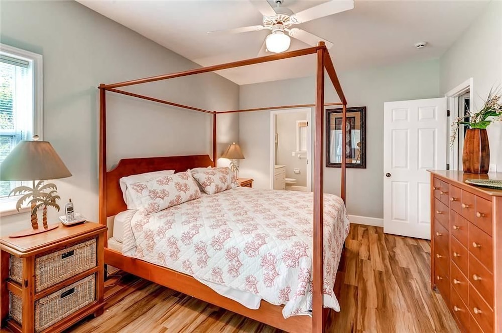 Family House, 5 Bedrooms, Ocean View, Sea Facing photo 3