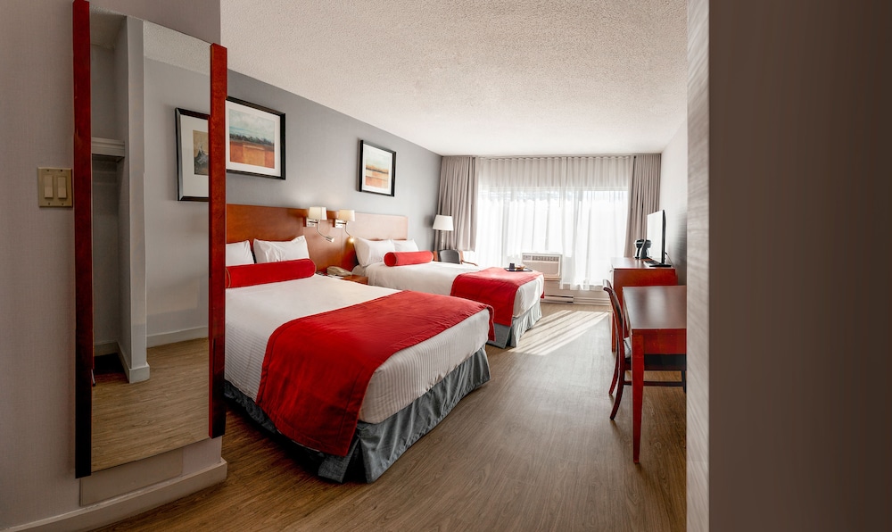 Standard Room, 2 Double Beds, Non Smoking - Photo 1
