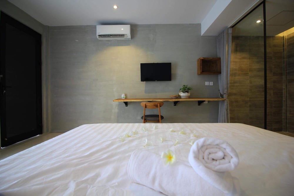 Deluxe Double Room - Photo 12