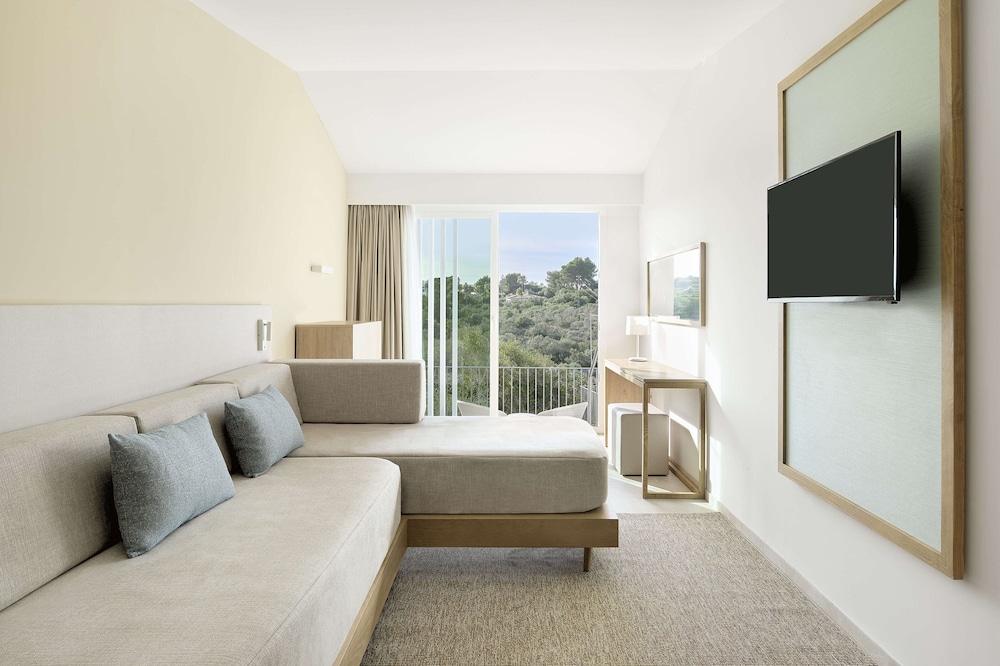 Family Suite, Garden View (2 Adults & 2 Children)