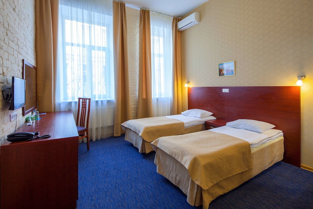 Standard Room photo 2