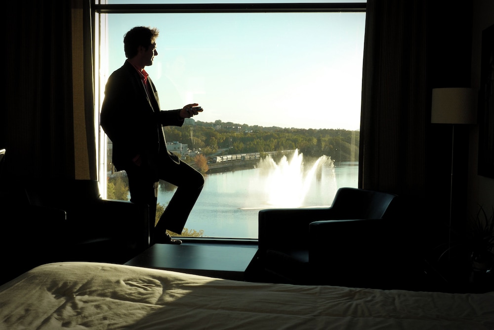 Prestige Penthouse Suite - Photo 2