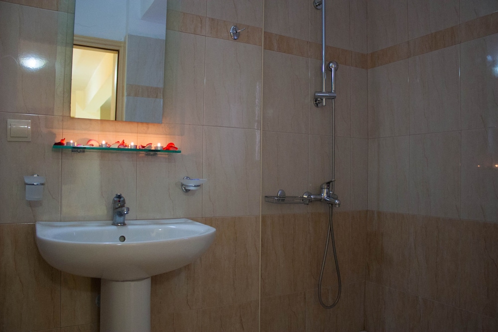 Duplex photo 2