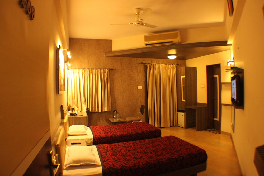 Deluxe Room, 1 Double Bed, Non Smoking photo 2